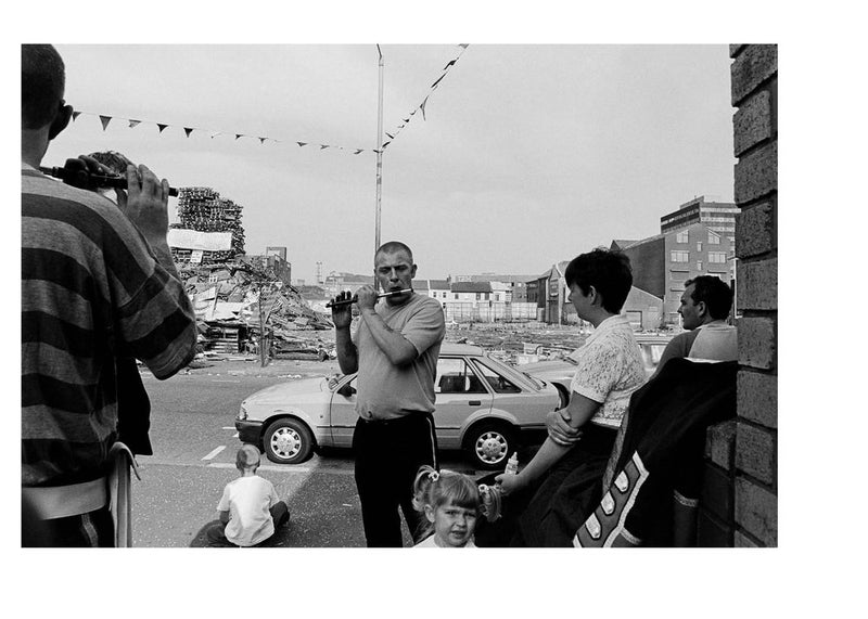 One Day in July Northern Ireland 1987-1998 - Mike Abrahams